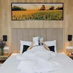 Jezioranka Hotel *