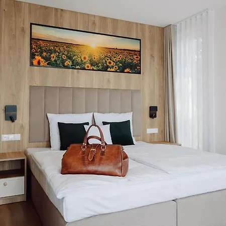 Jezioranka Otel *